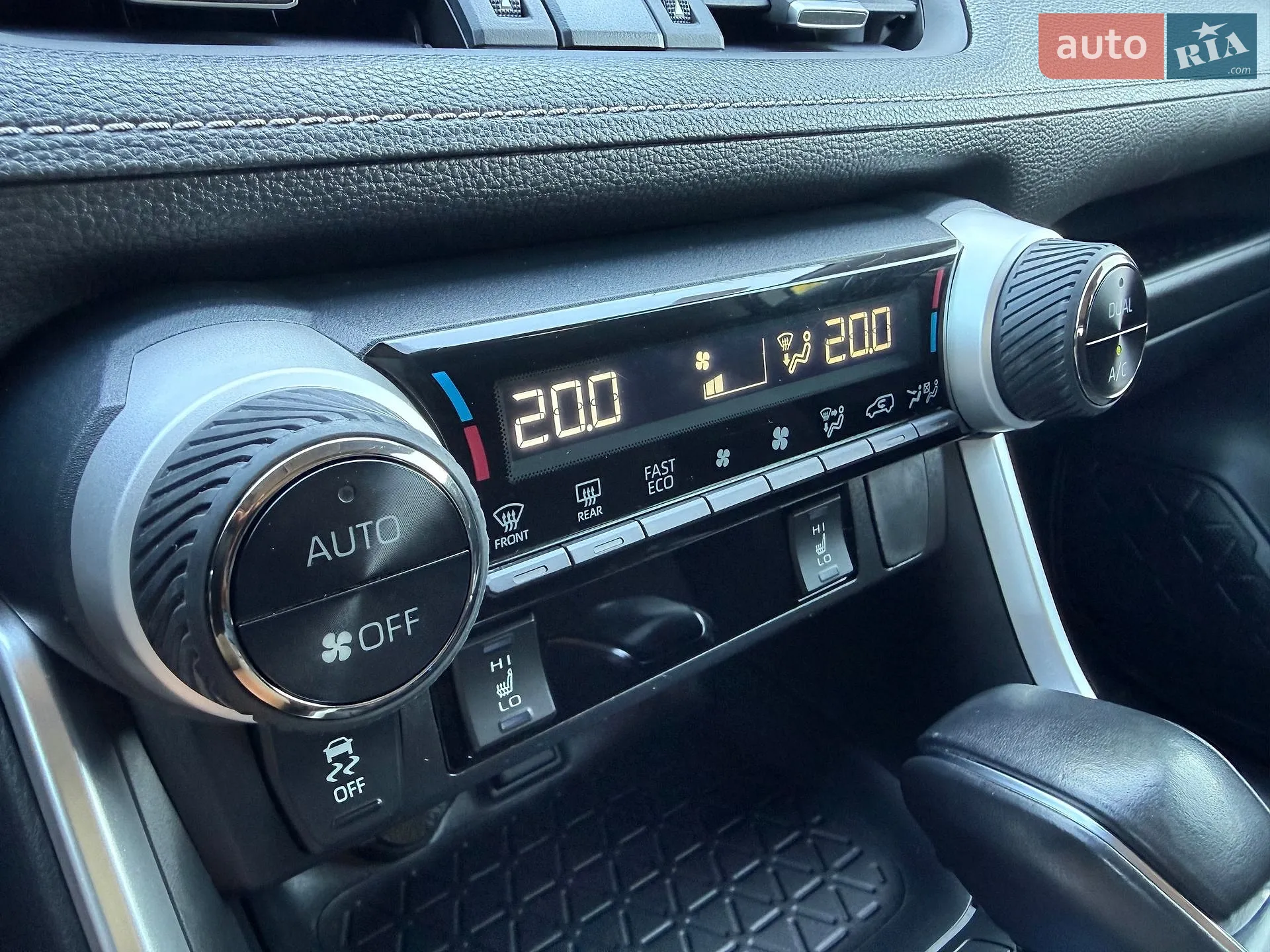 2019 Toyota RAV 4 - мініатюра 79