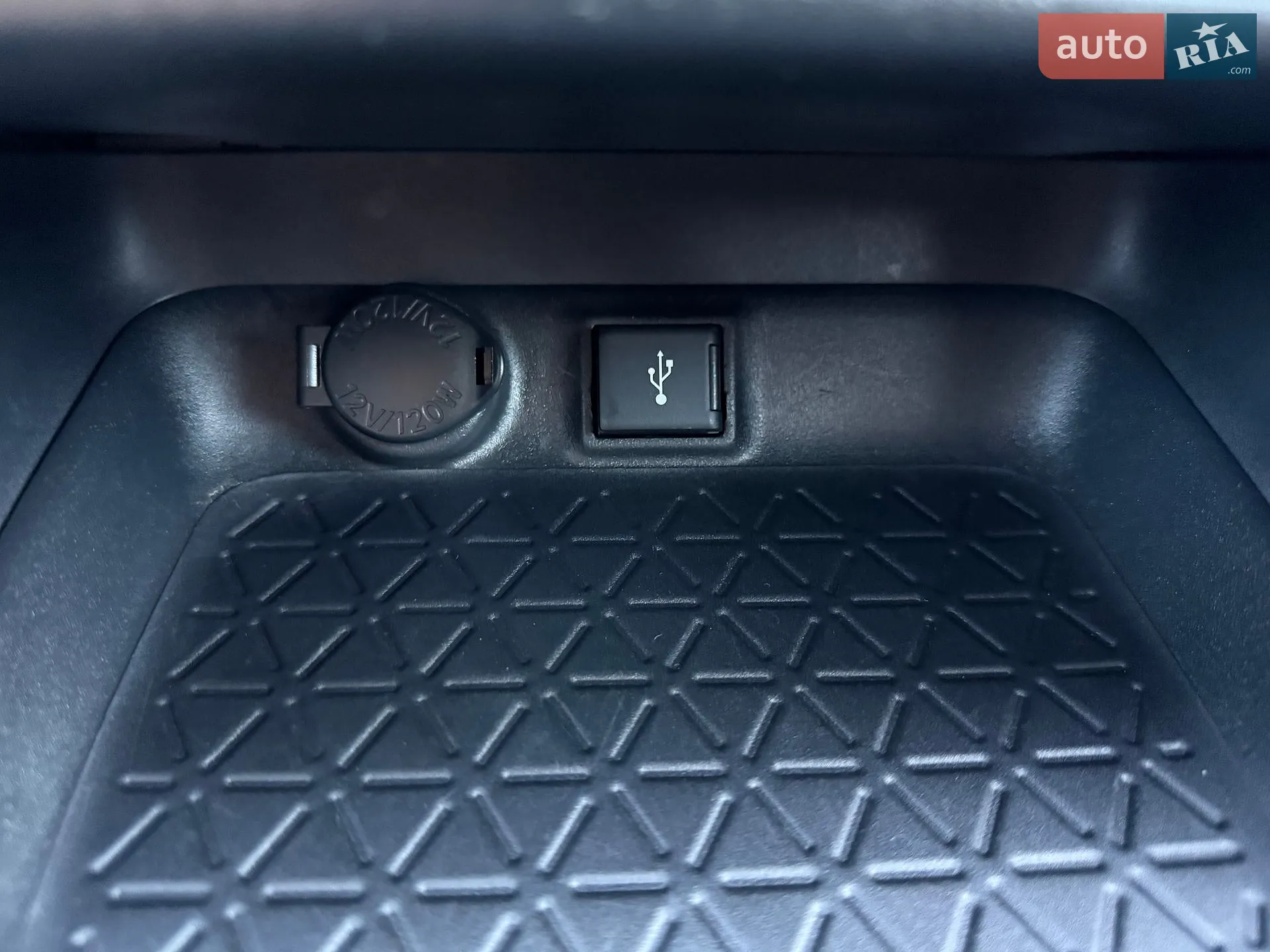 2019 Toyota RAV 4 - мініатюра 80