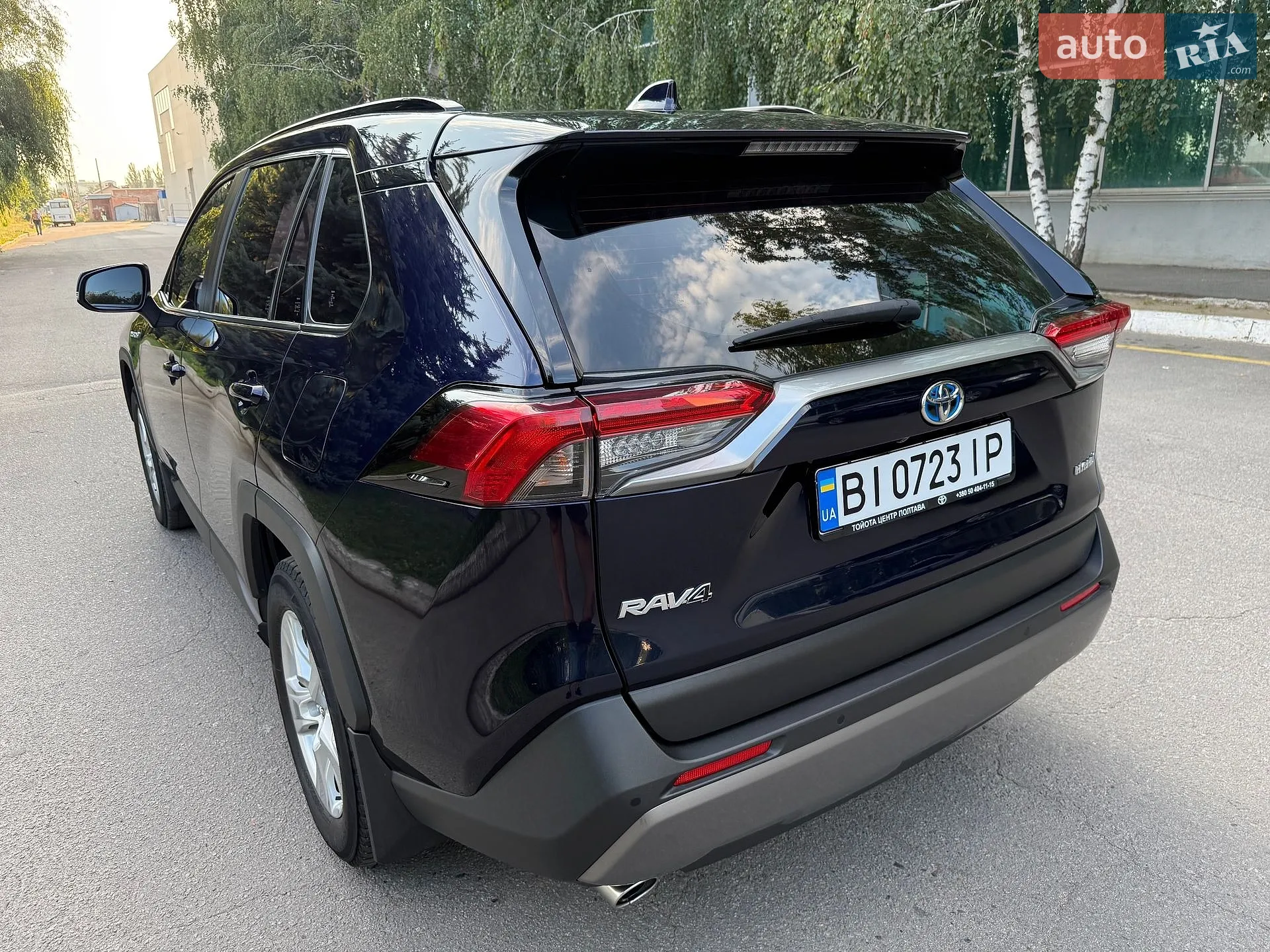 2018 Toyota RAV 4 - мініатюра 10