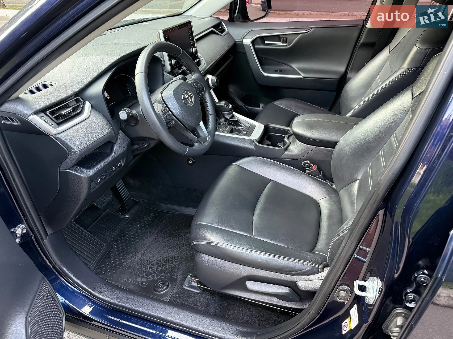 2018 Toyota RAV 4 - мініатюра 13