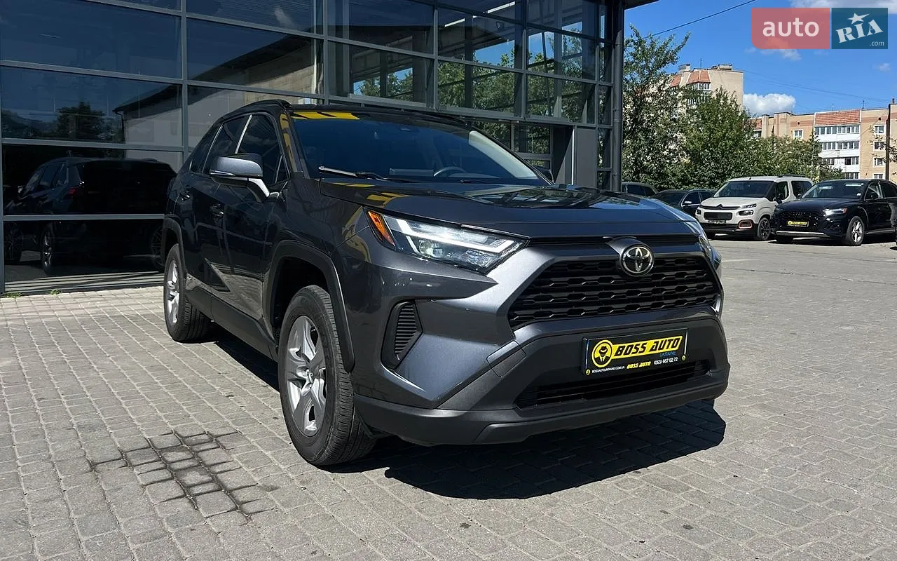 2025 Toyota RAV 4 - фото 1