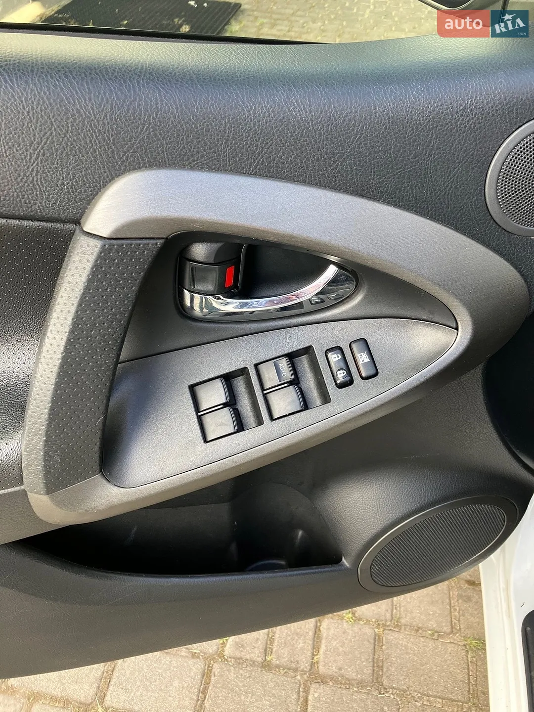 2012 Toyota RAV 4 - мініатюра 16