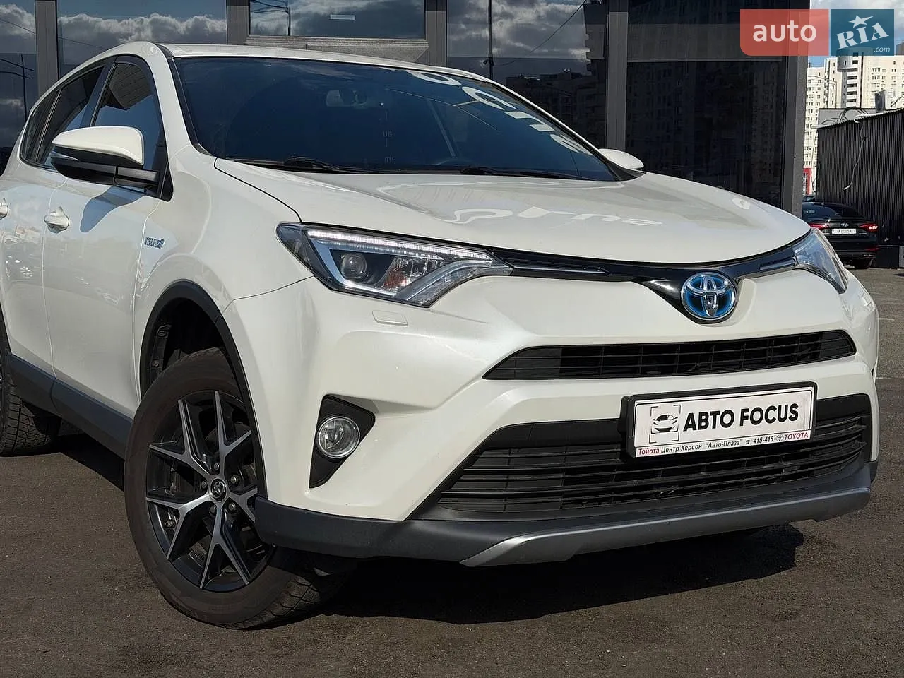 2017 Toyota RAV 4 - мініатюра 2