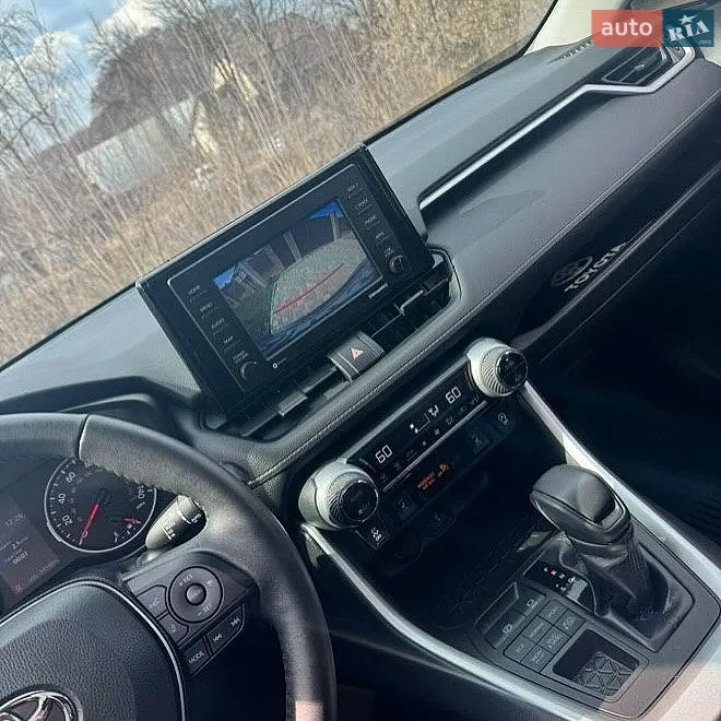 2020 Toyota RAV 4 - мініатюра 9