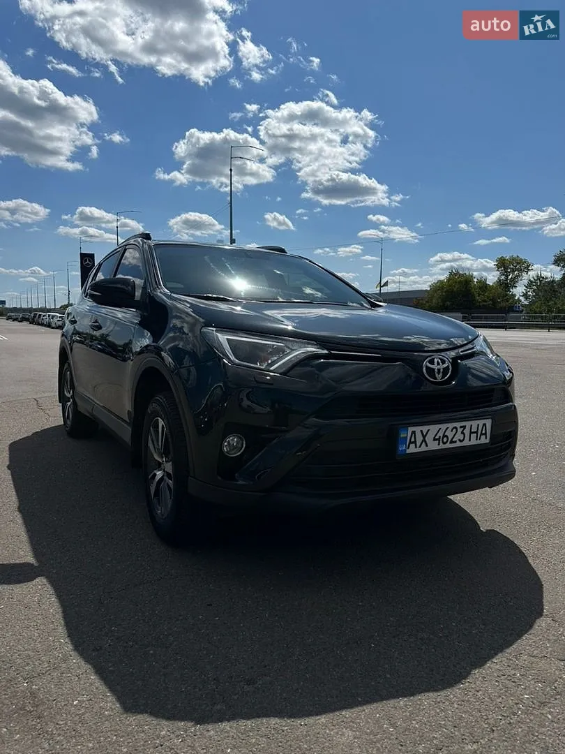 2017 Toyota RAV 4 - мініатюра 7