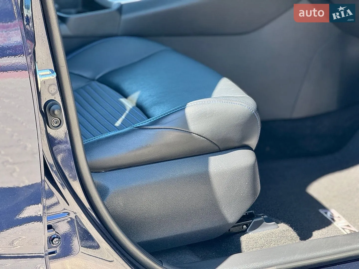 2021 Toyota RAV 4 - мініатюра 21