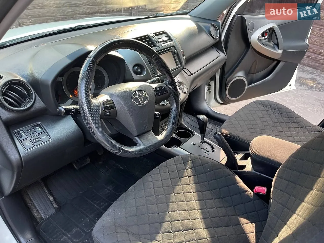 2012 Toyota RAV 4 - мініатюра 9