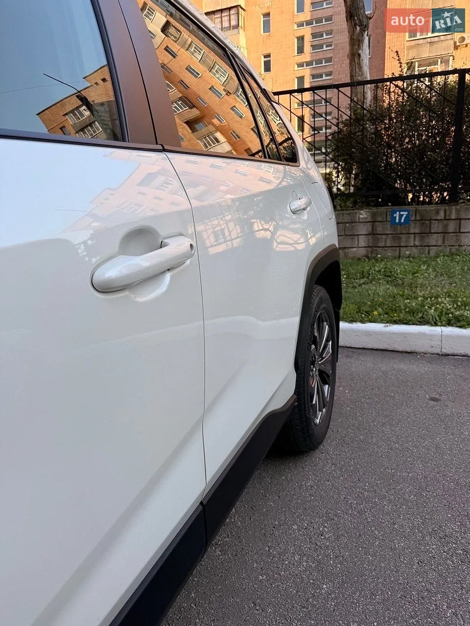 2022 Toyota RAV 4 - мініатюра 19