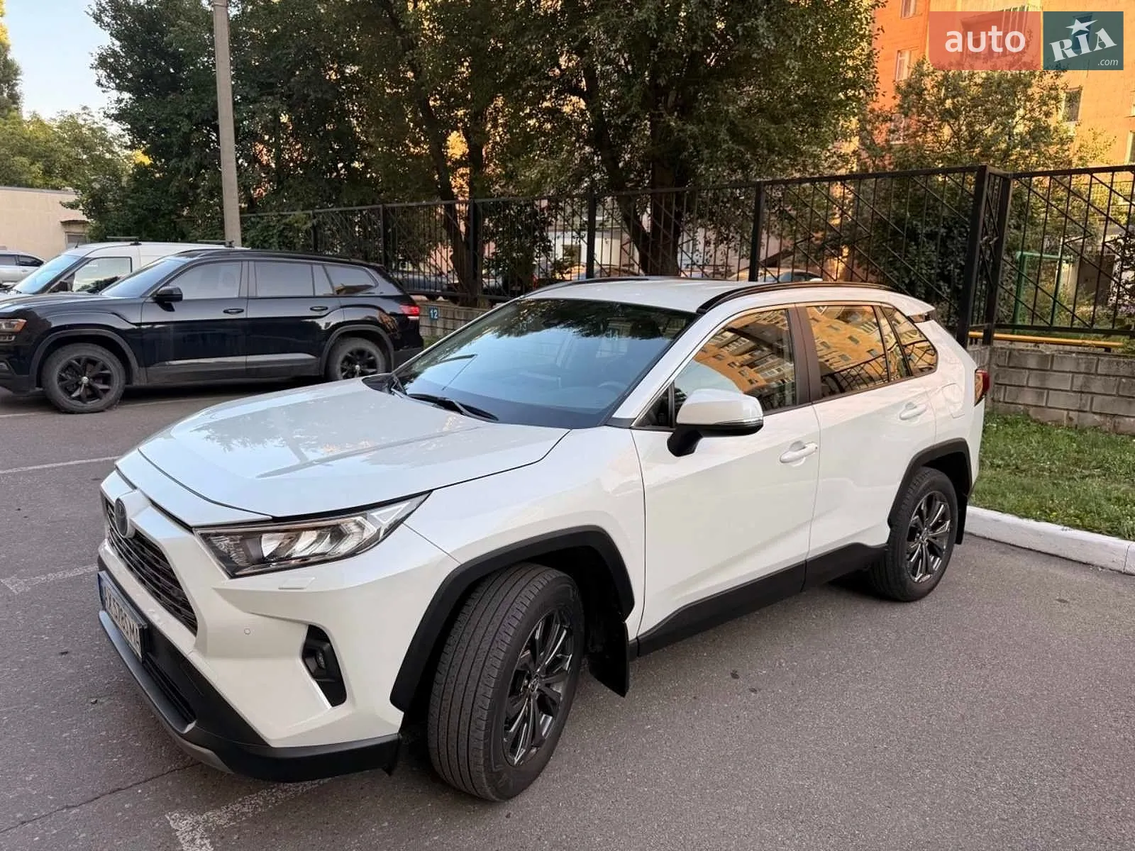 2022 Toyota RAV 4 - мініатюра 12