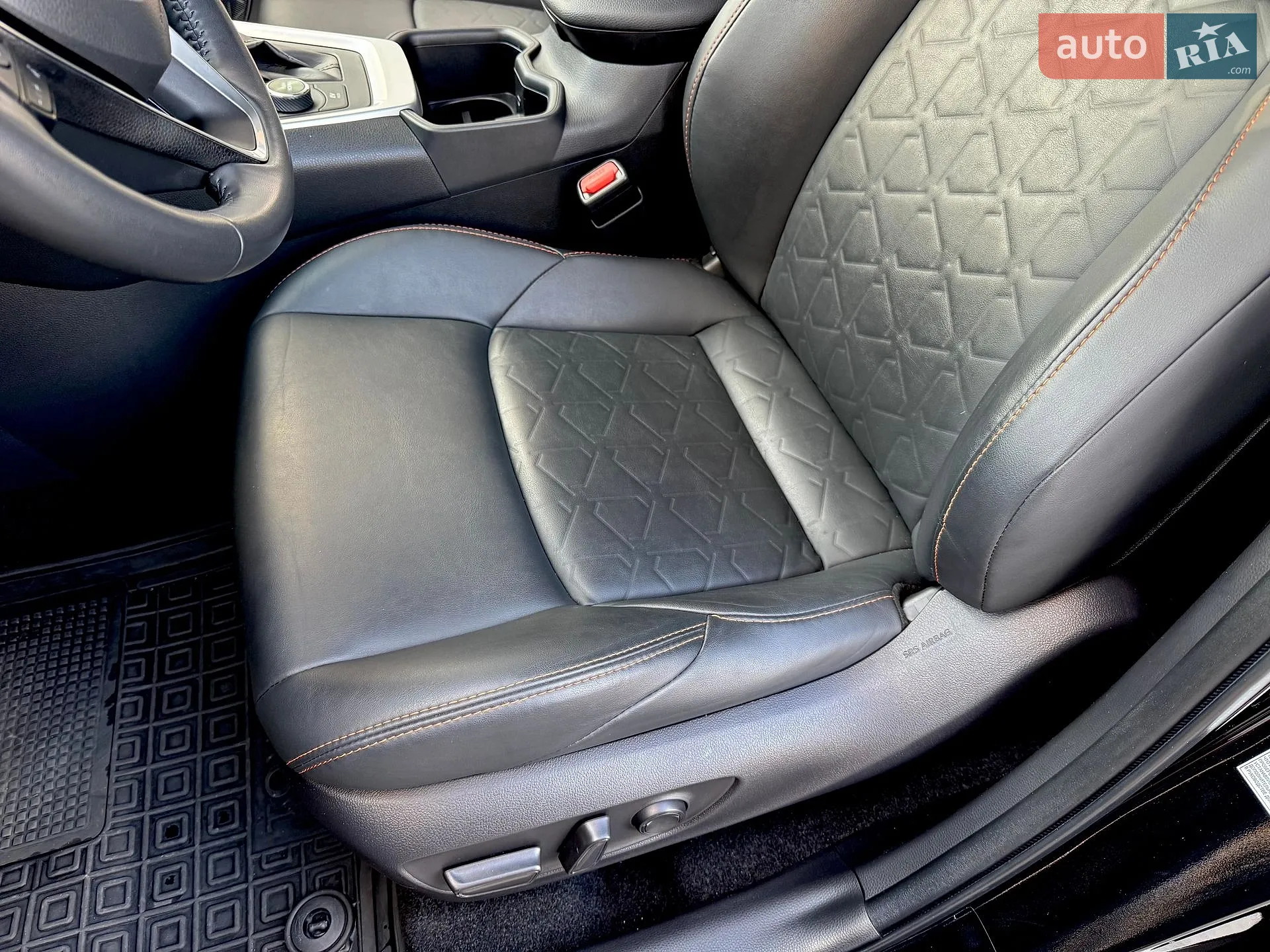 2022 Toyota RAV 4 - мініатюра 13
