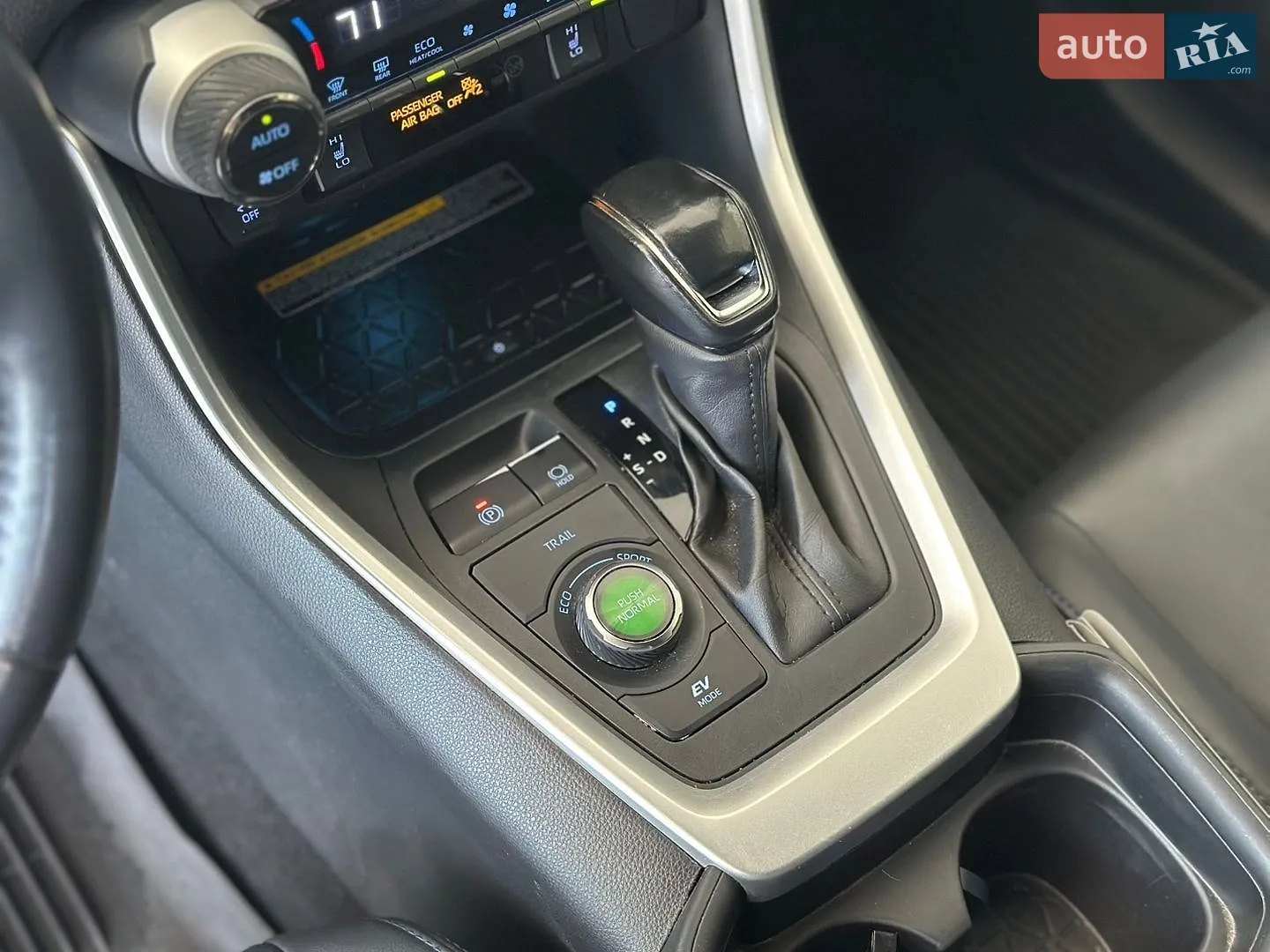2021 Toyota RAV 4 - мініатюра 18