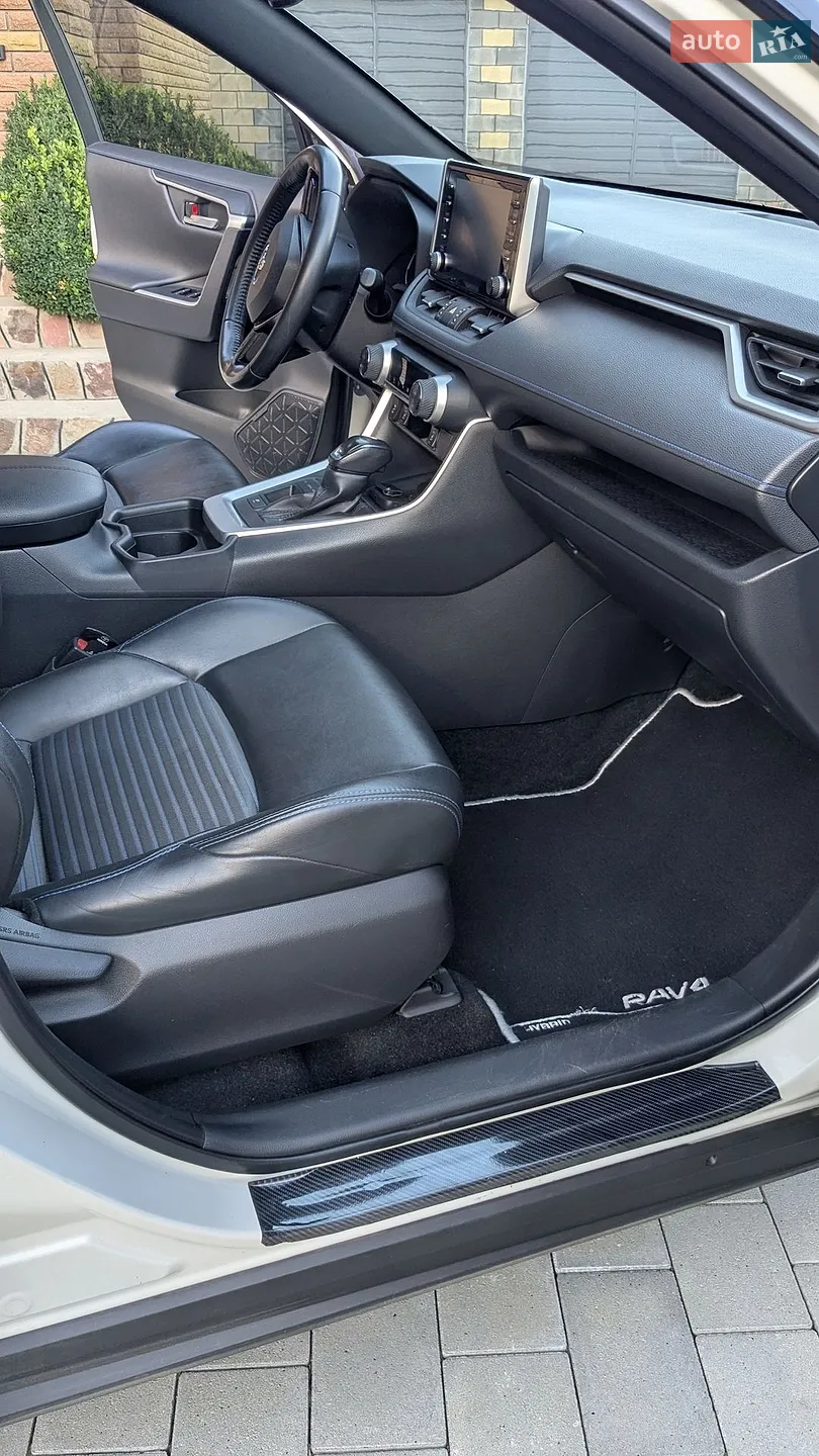 2018 Toyota RAV 4 - мініатюра 29