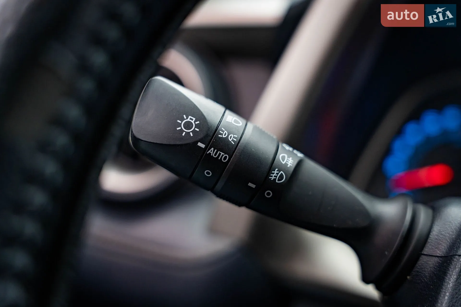 2013 Toyota RAV 4 - мініатюра 16