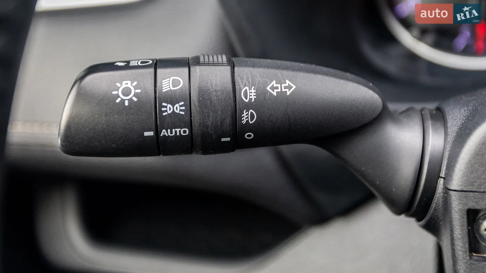 2019 Toyota RAV 4 - мініатюра 24