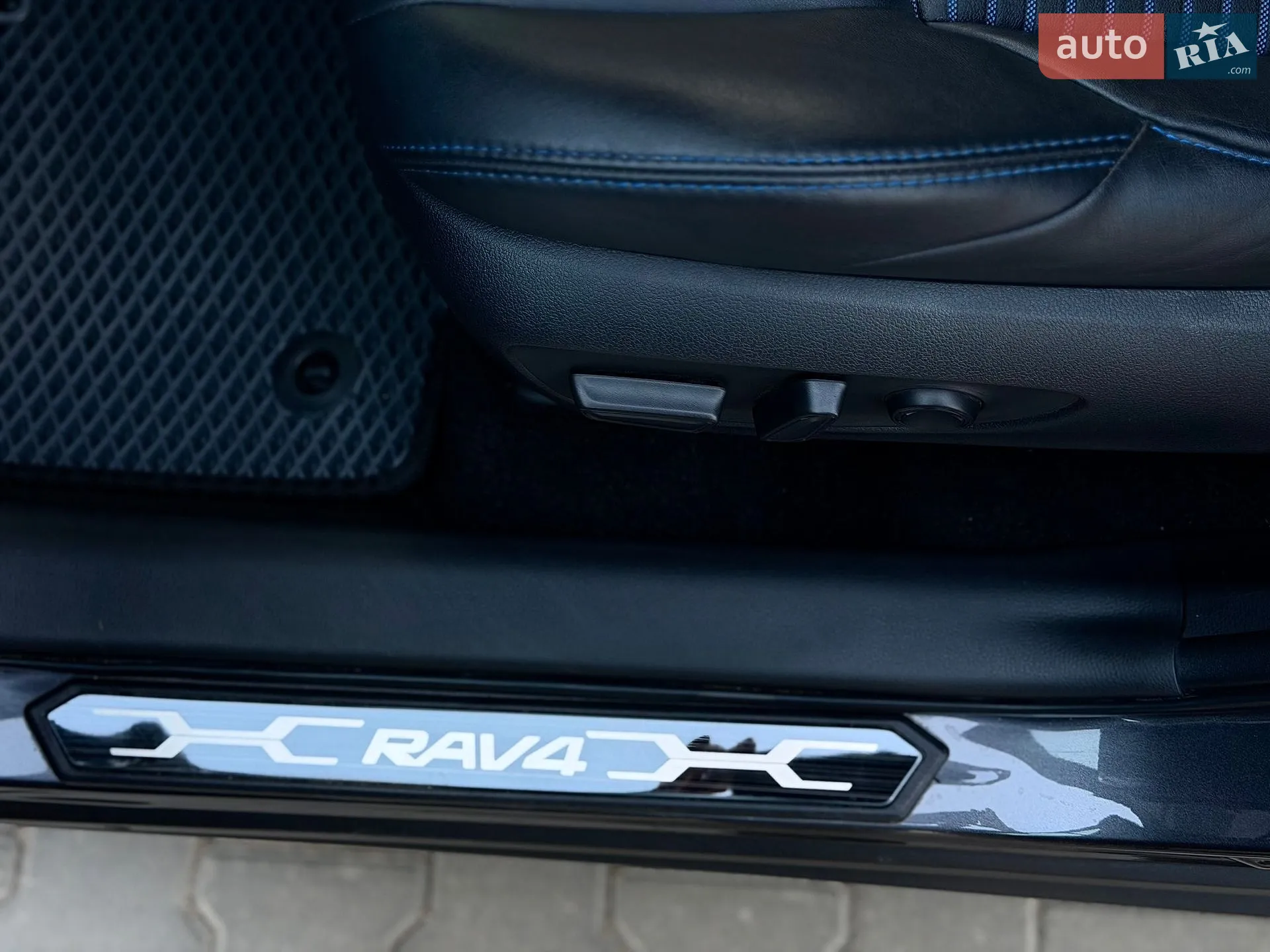 2023 Toyota RAV 4 - мініатюра 67
