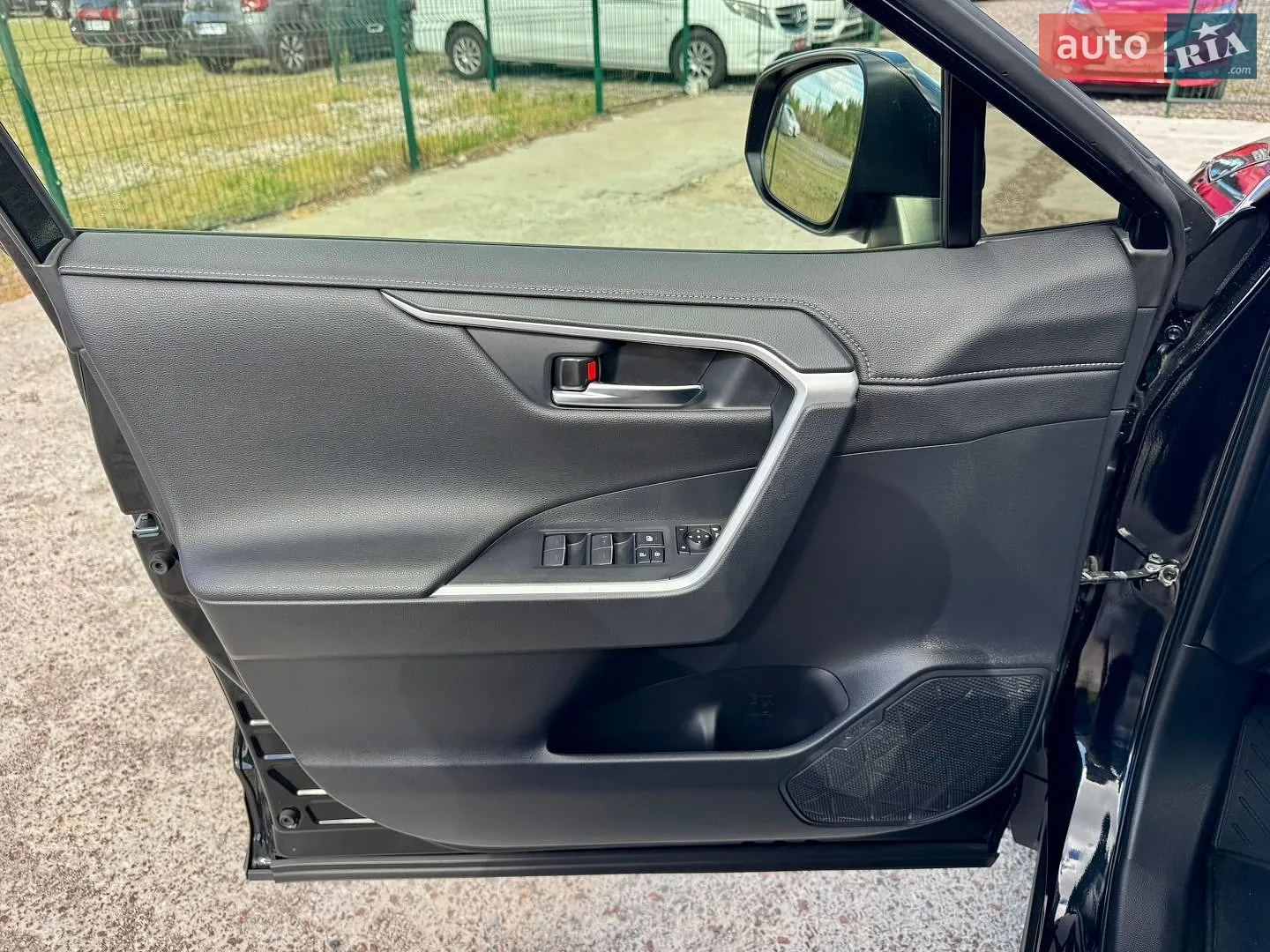 2021 Toyota RAV 4 - мініатюра 33