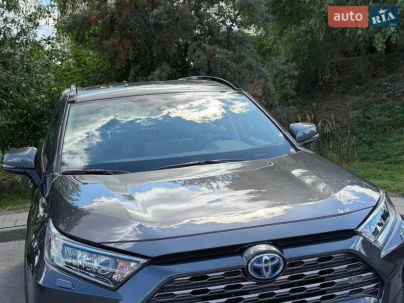 Toyota RAV4 2025