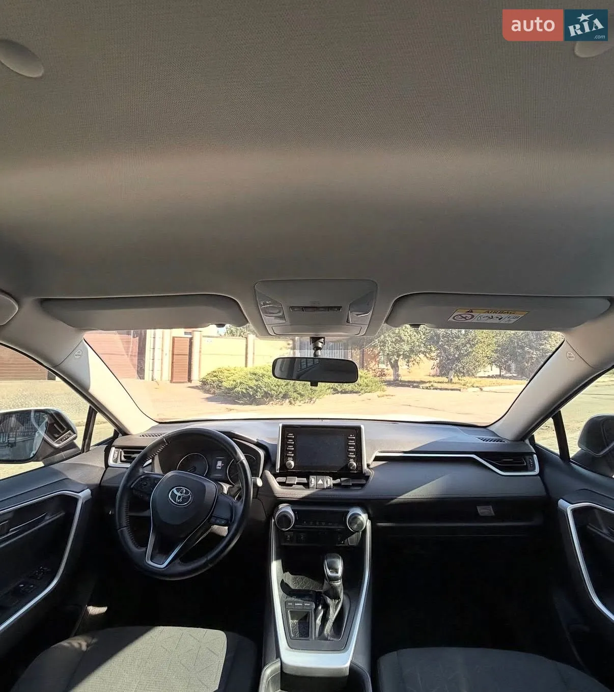 2019 Toyota RAV 4 - мініатюра 12