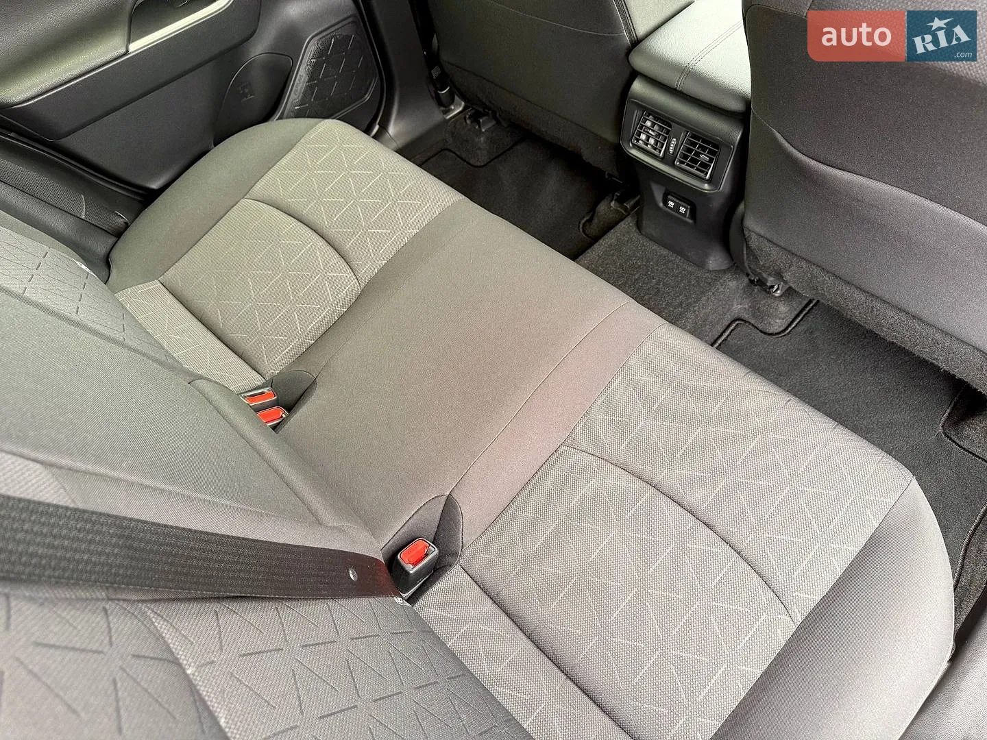 2021 Toyota RAV 4 - мініатюра 33
