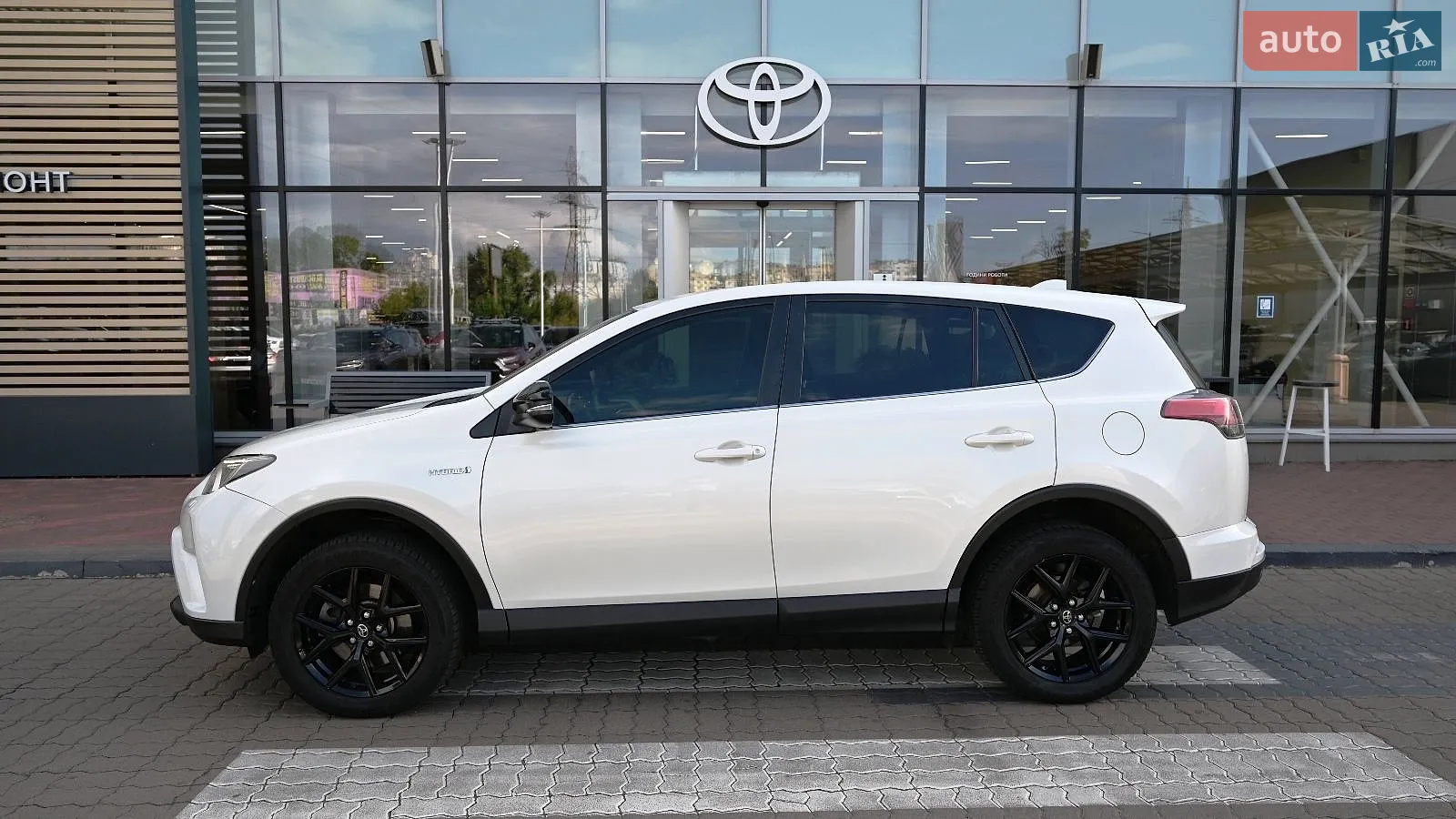 2018 Toyota RAV 4 - мініатюра 3