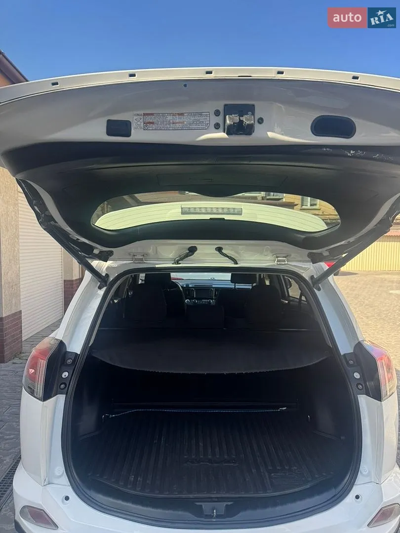 2018 Toyota RAV 4 - мініатюра 8