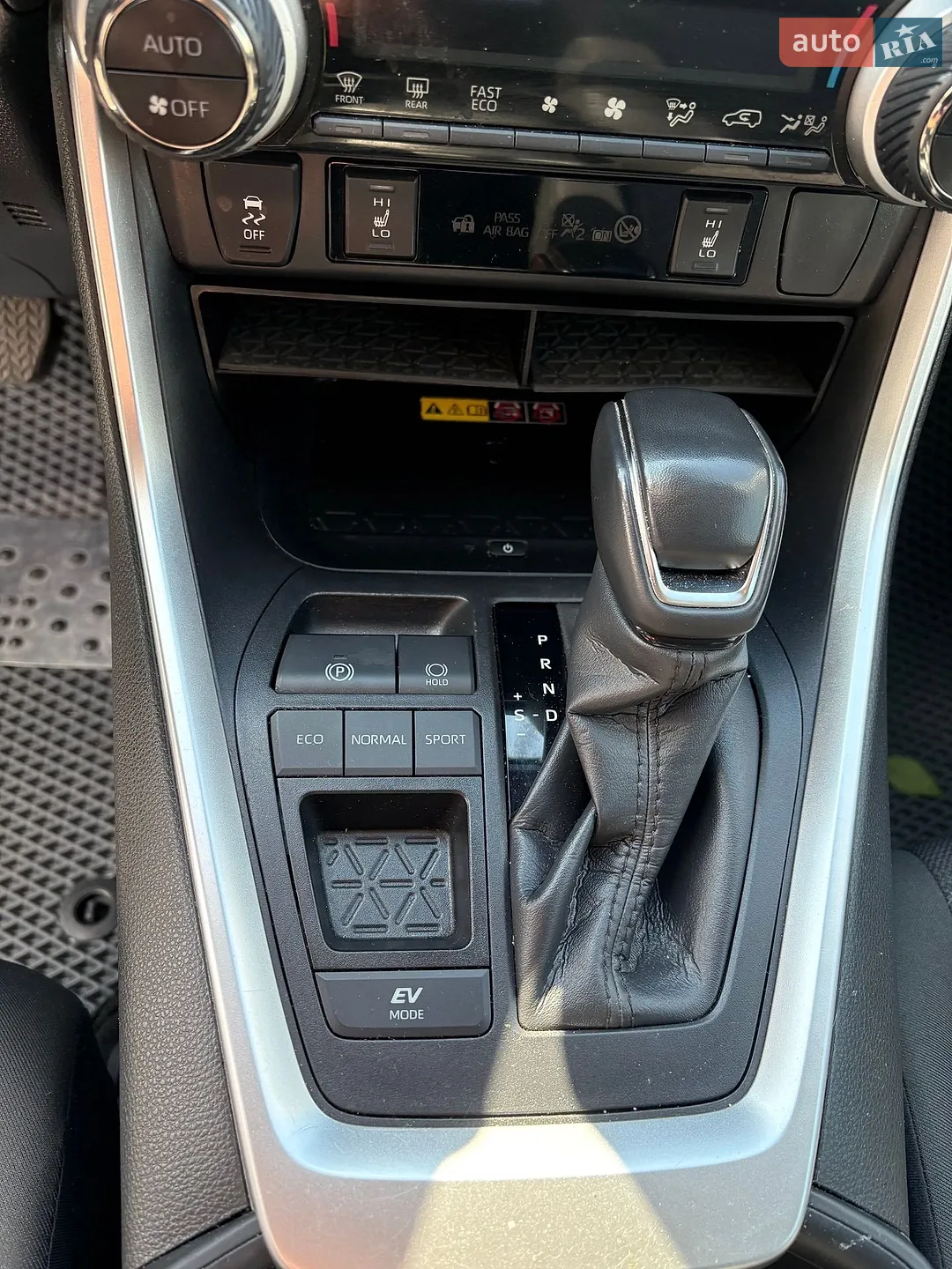 2023 Toyota RAV 4 - мініатюра 15