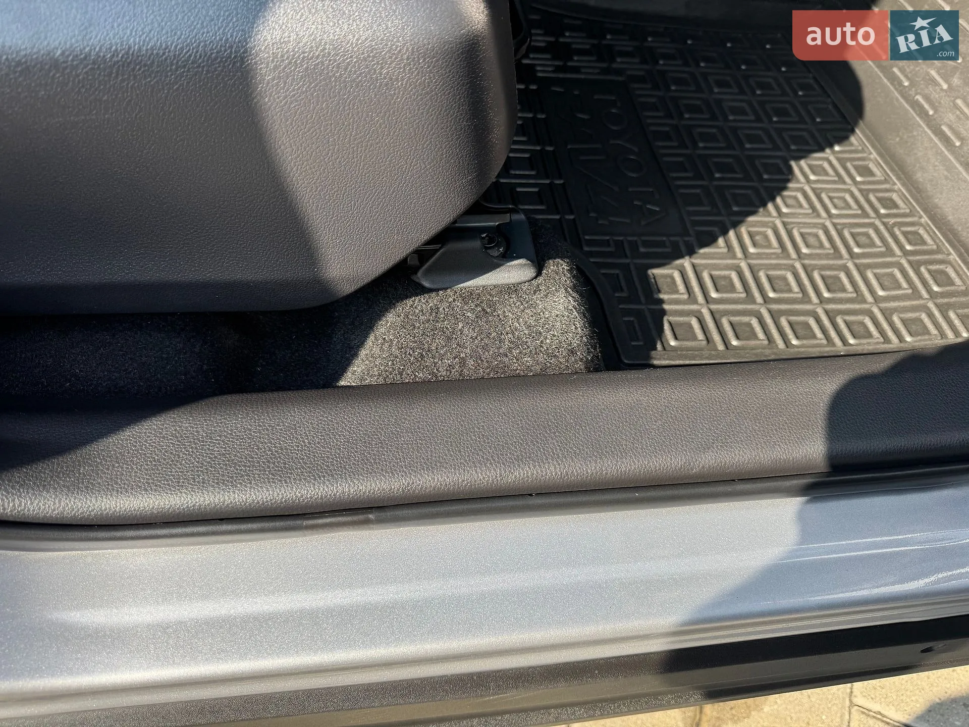 2020 Toyota RAV 4 - мініатюра 71