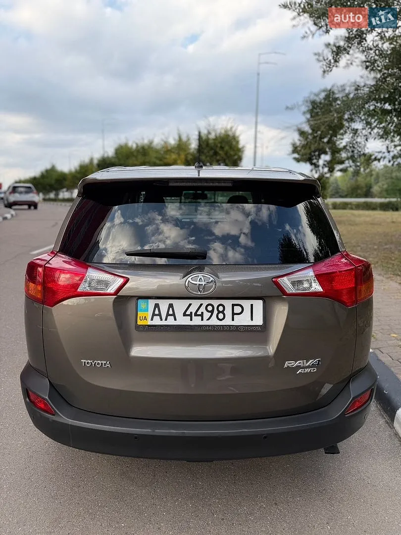 2013 Toyota RAV 4 - мініатюра 9