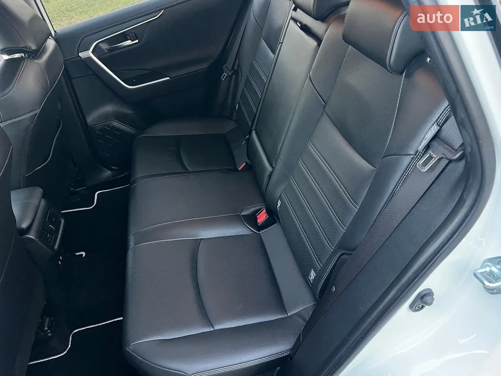 2020 Toyota RAV 4 - мініатюра 61