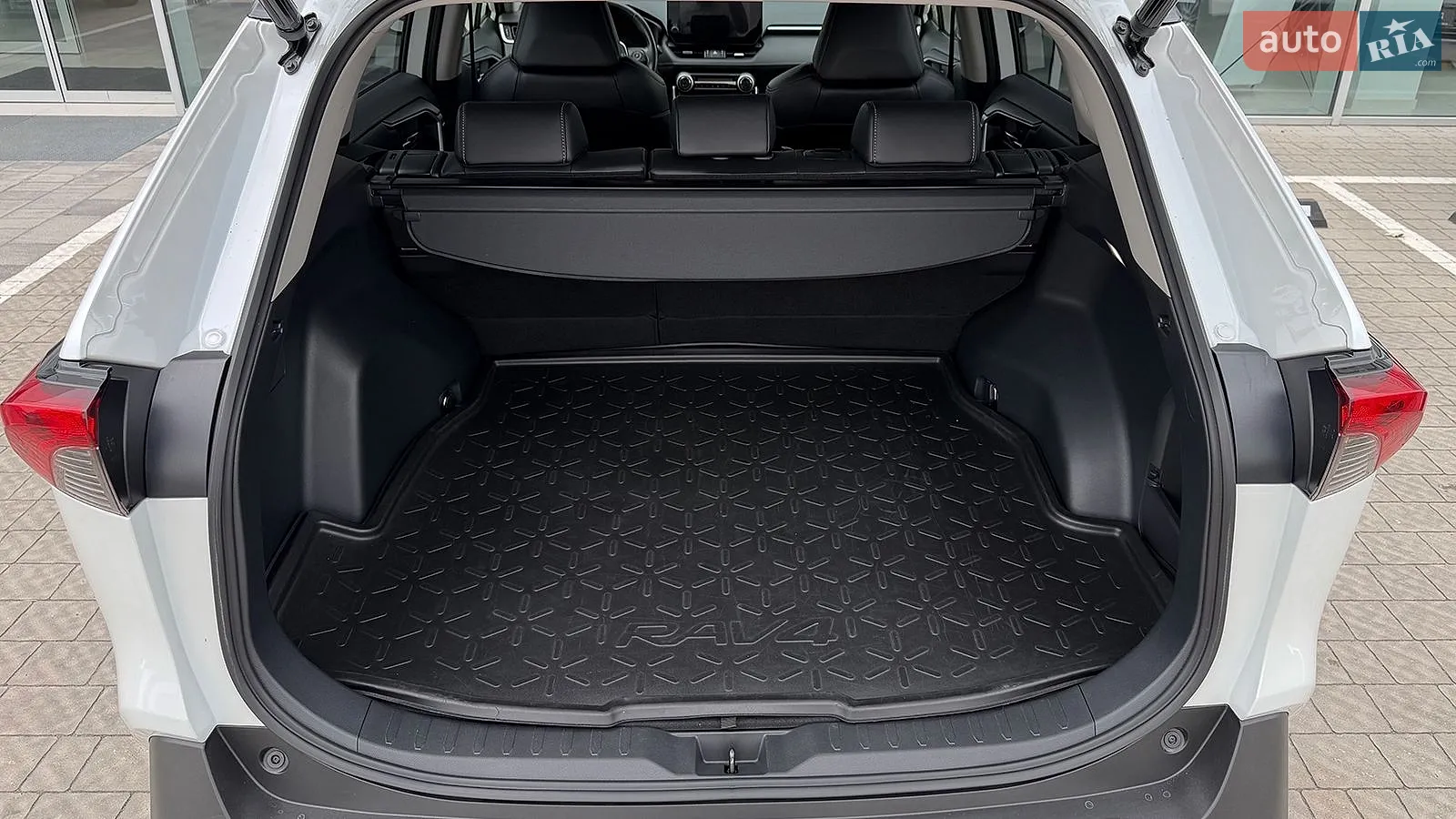 2023 Toyota RAV 4 - мініатюра 10