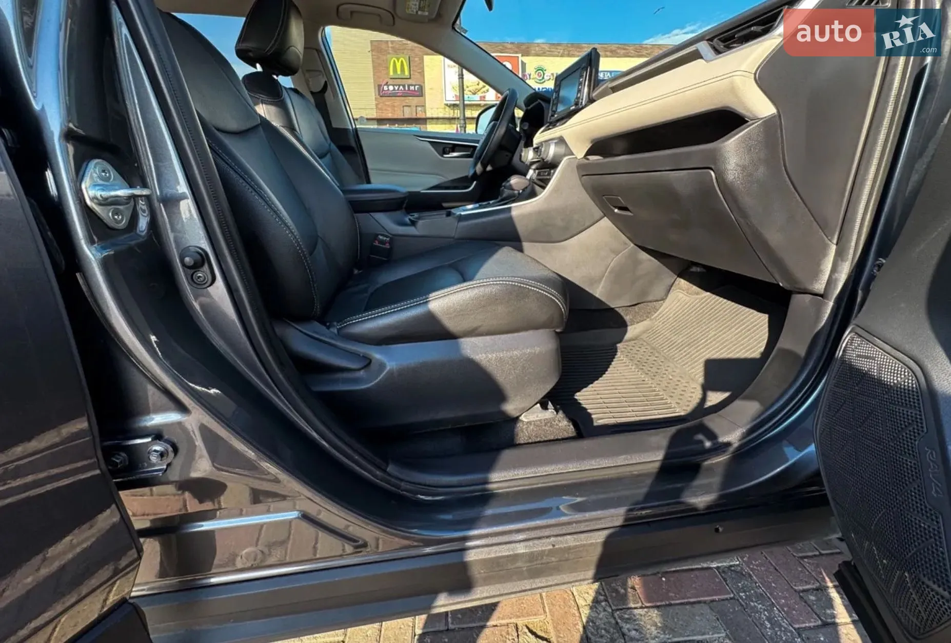 2021 Toyota RAV 4 - мініатюра 10