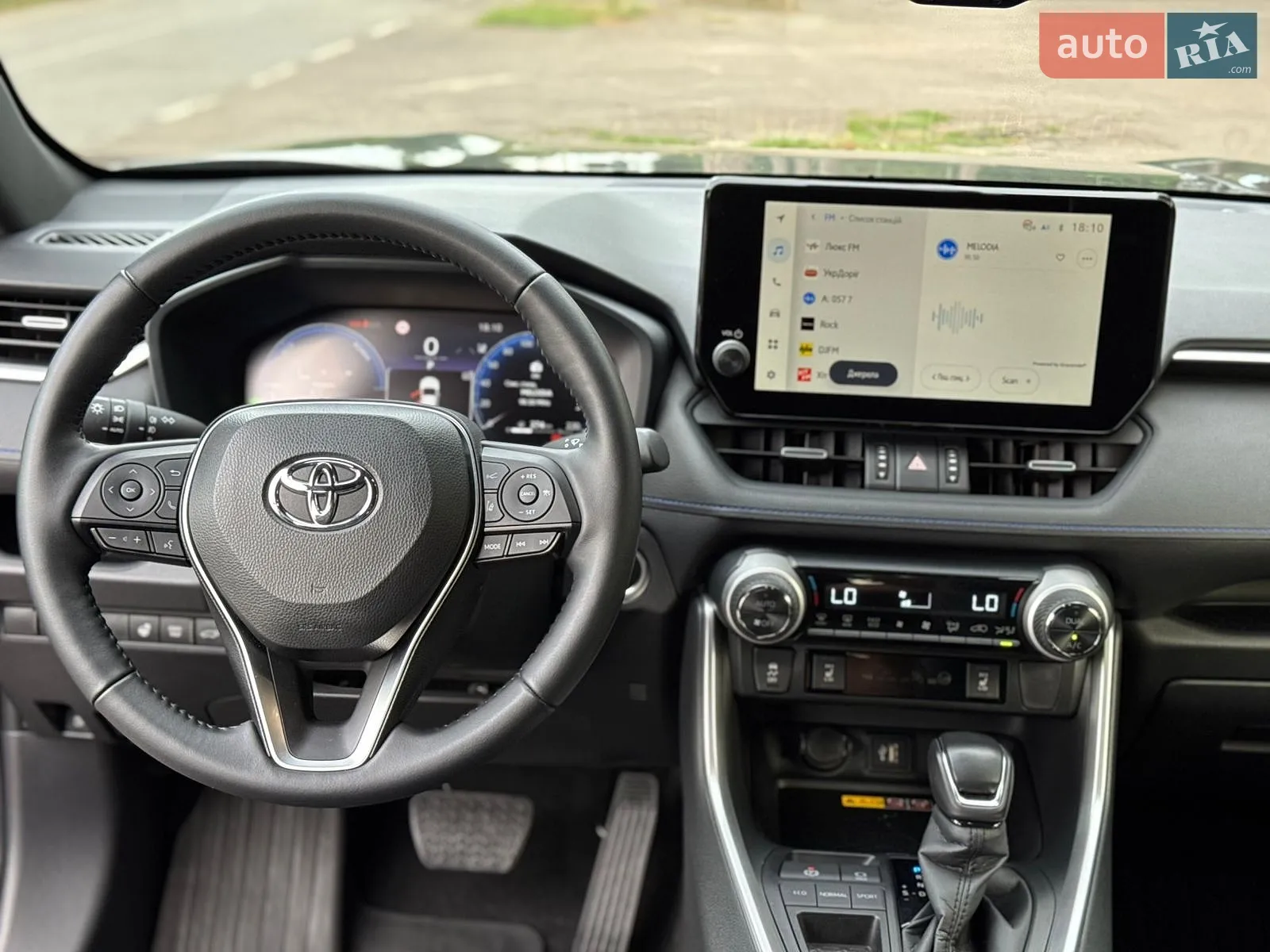2025 Toyota RAV 4 - мініатюра 12