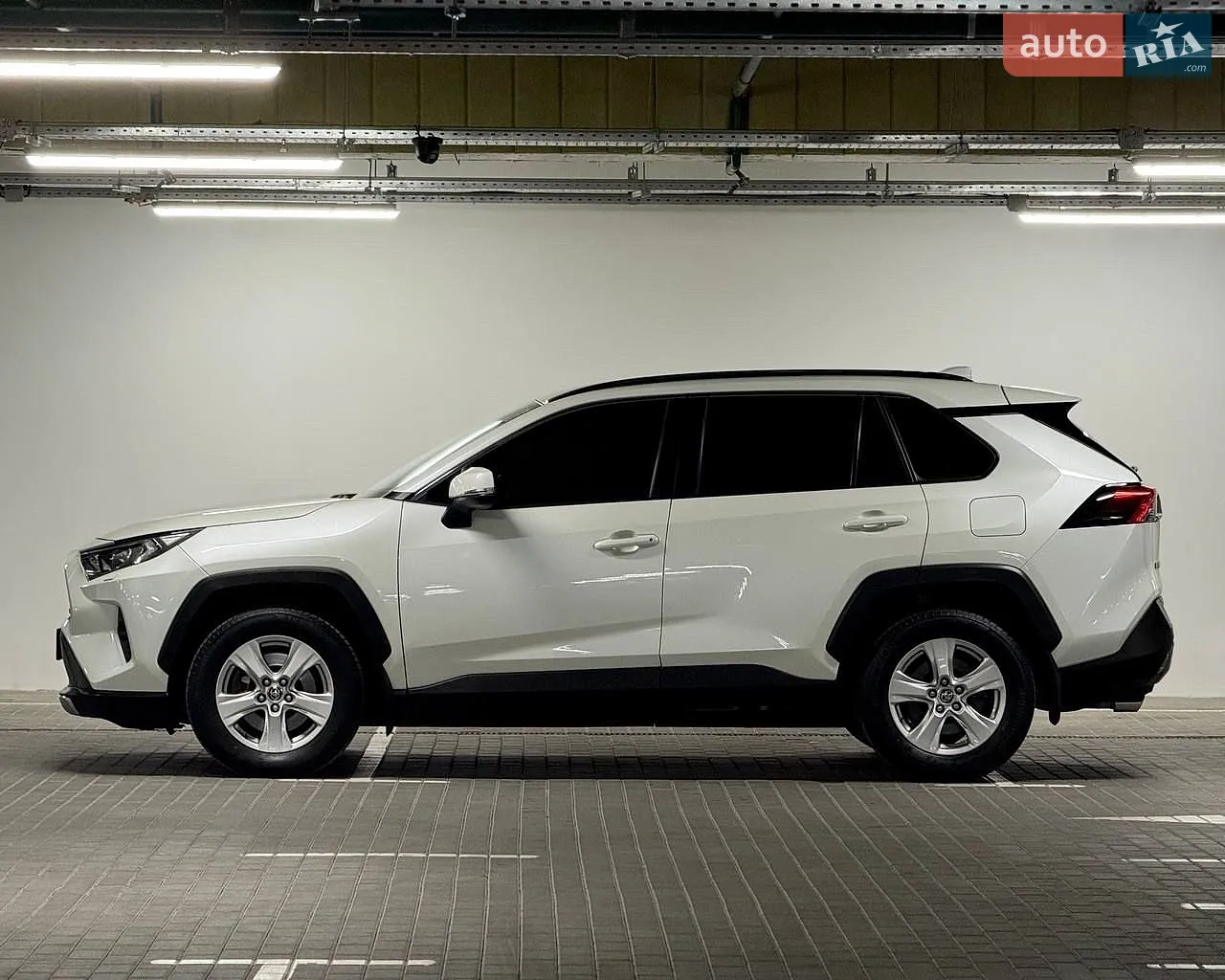 2021 Toyota RAV 4 - мініатюра 8