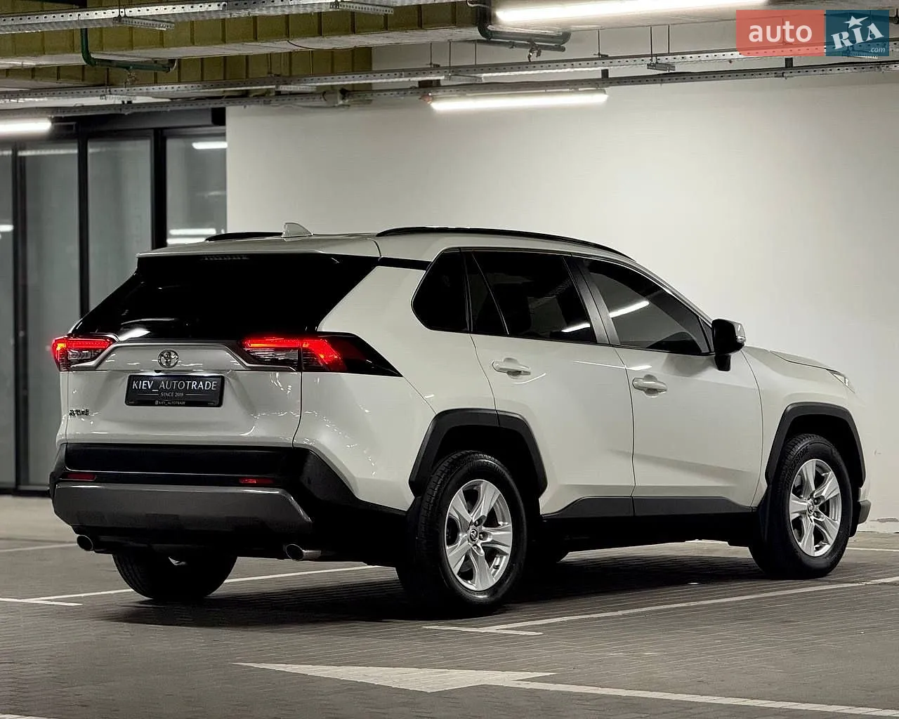 2021 Toyota RAV 4 - мініатюра 16