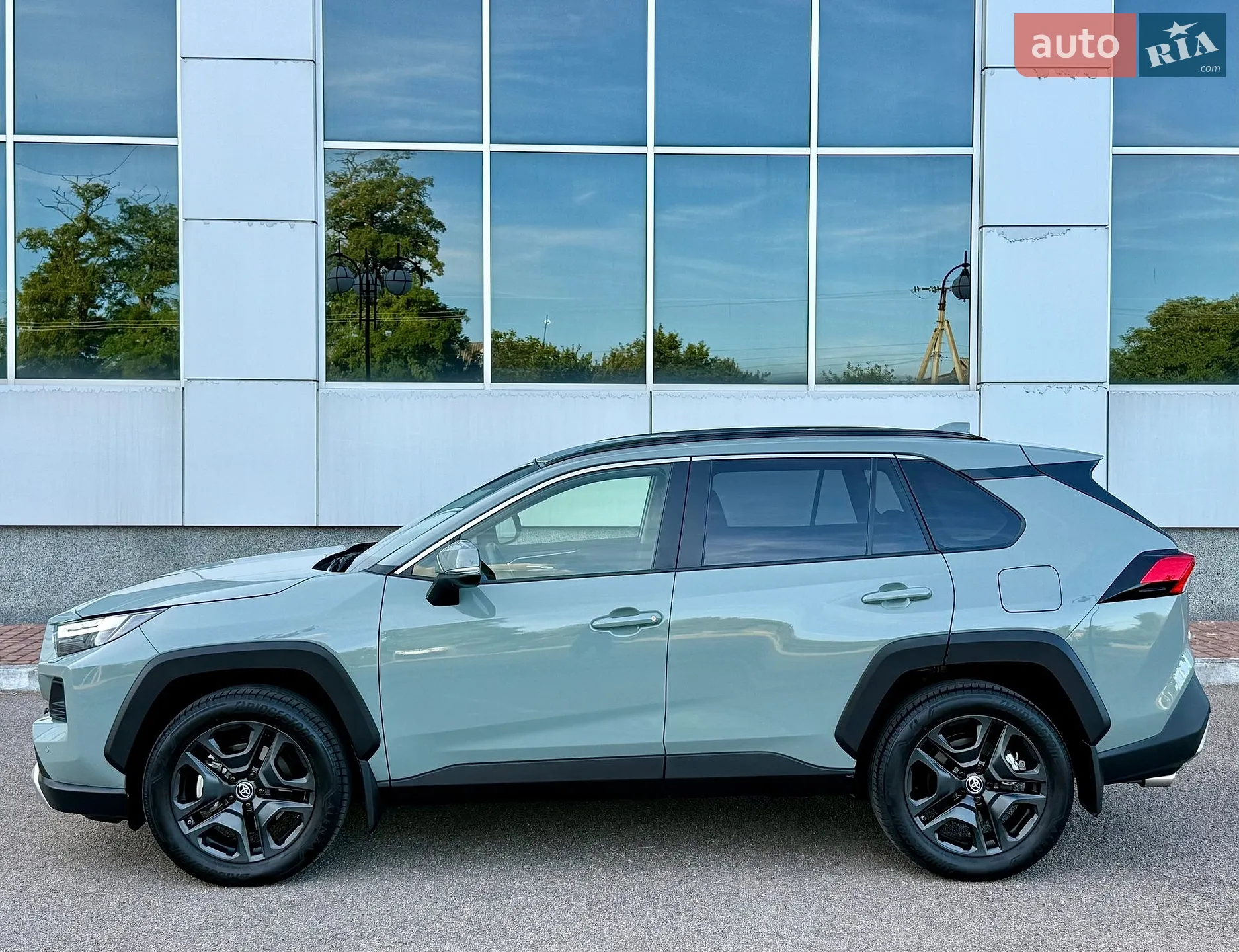 2024 Toyota RAV 4 - мініатюра 4