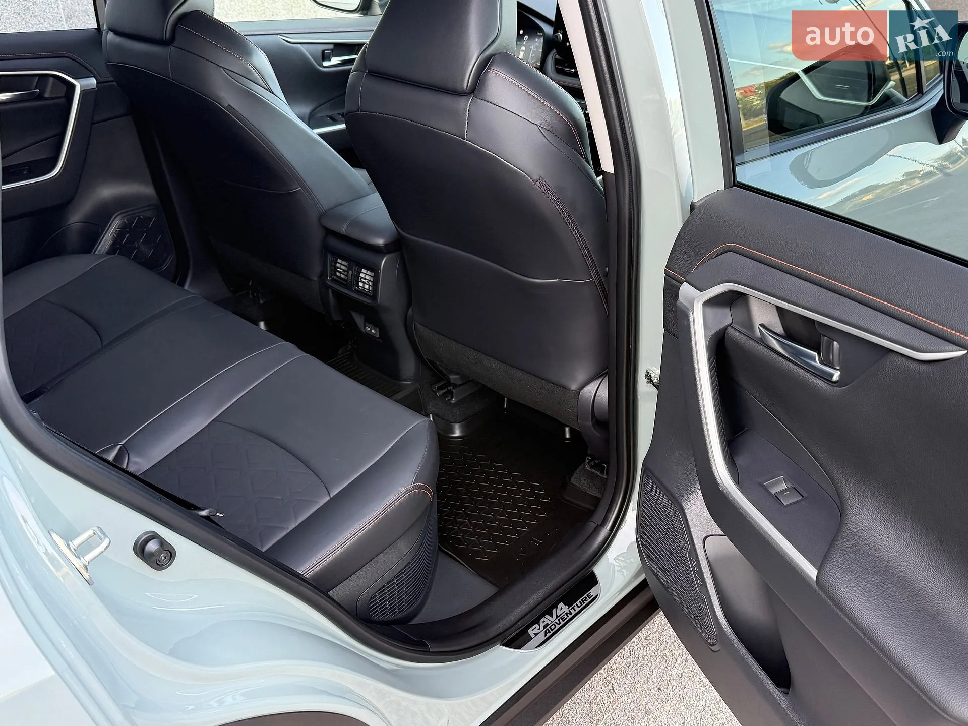 2024 Toyota RAV 4 - мініатюра 63