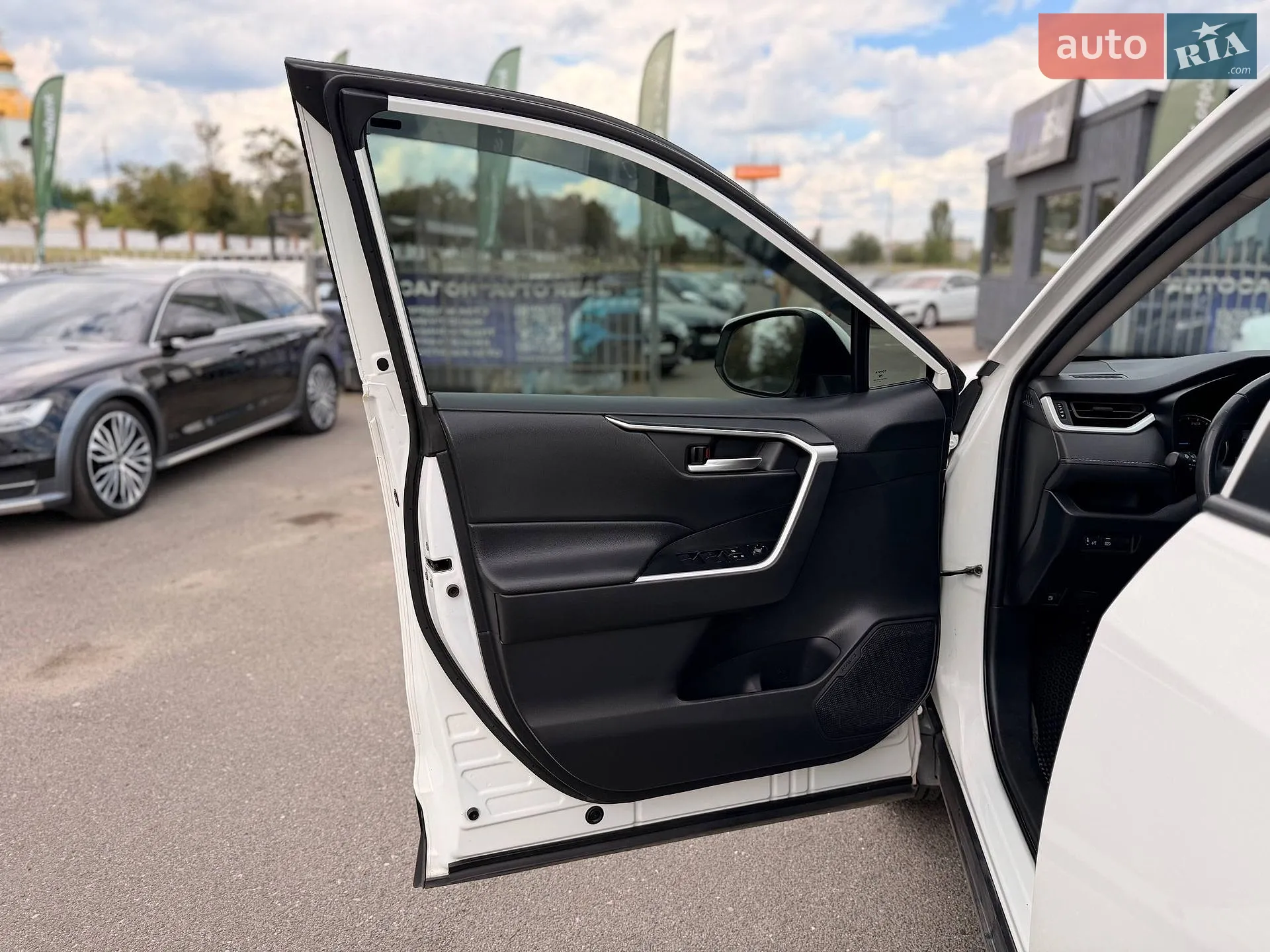 2020 Toyota RAV 4 - мініатюра 42