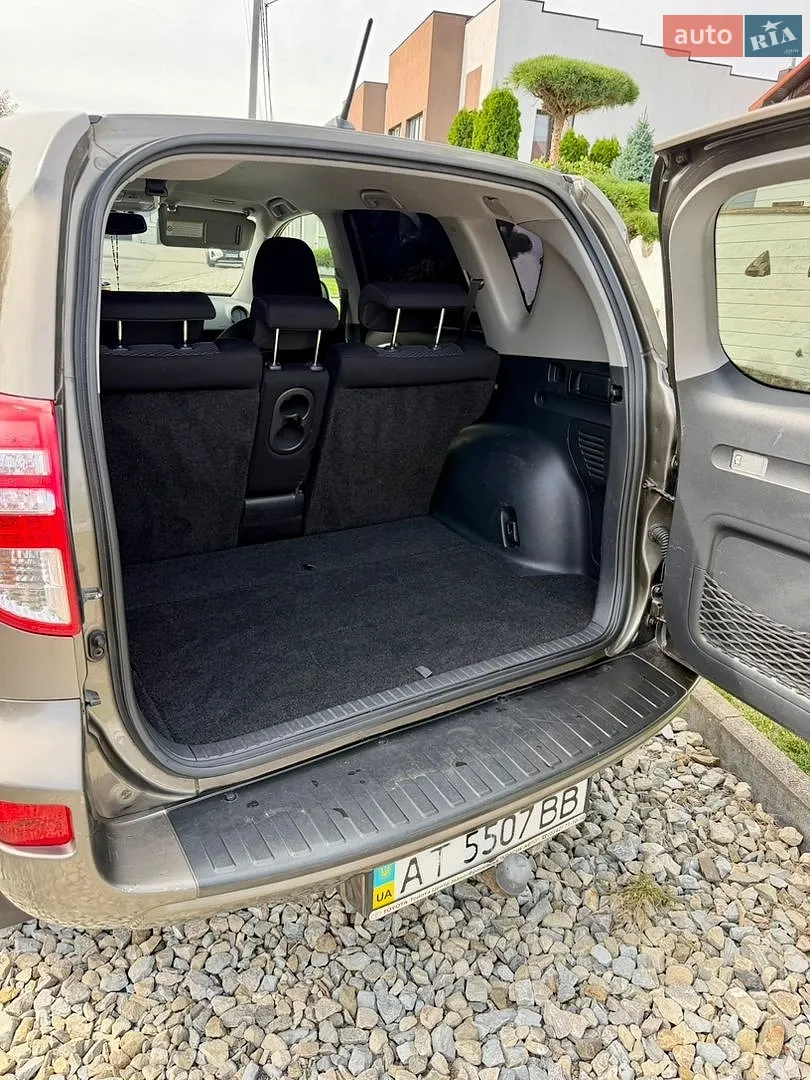 2011 Toyota RAV 4 - мініатюра 30