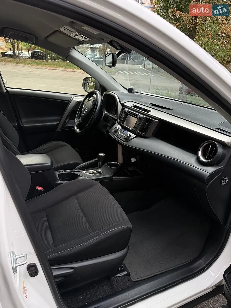 2013 Toyota RAV 4 - мініатюра 12
