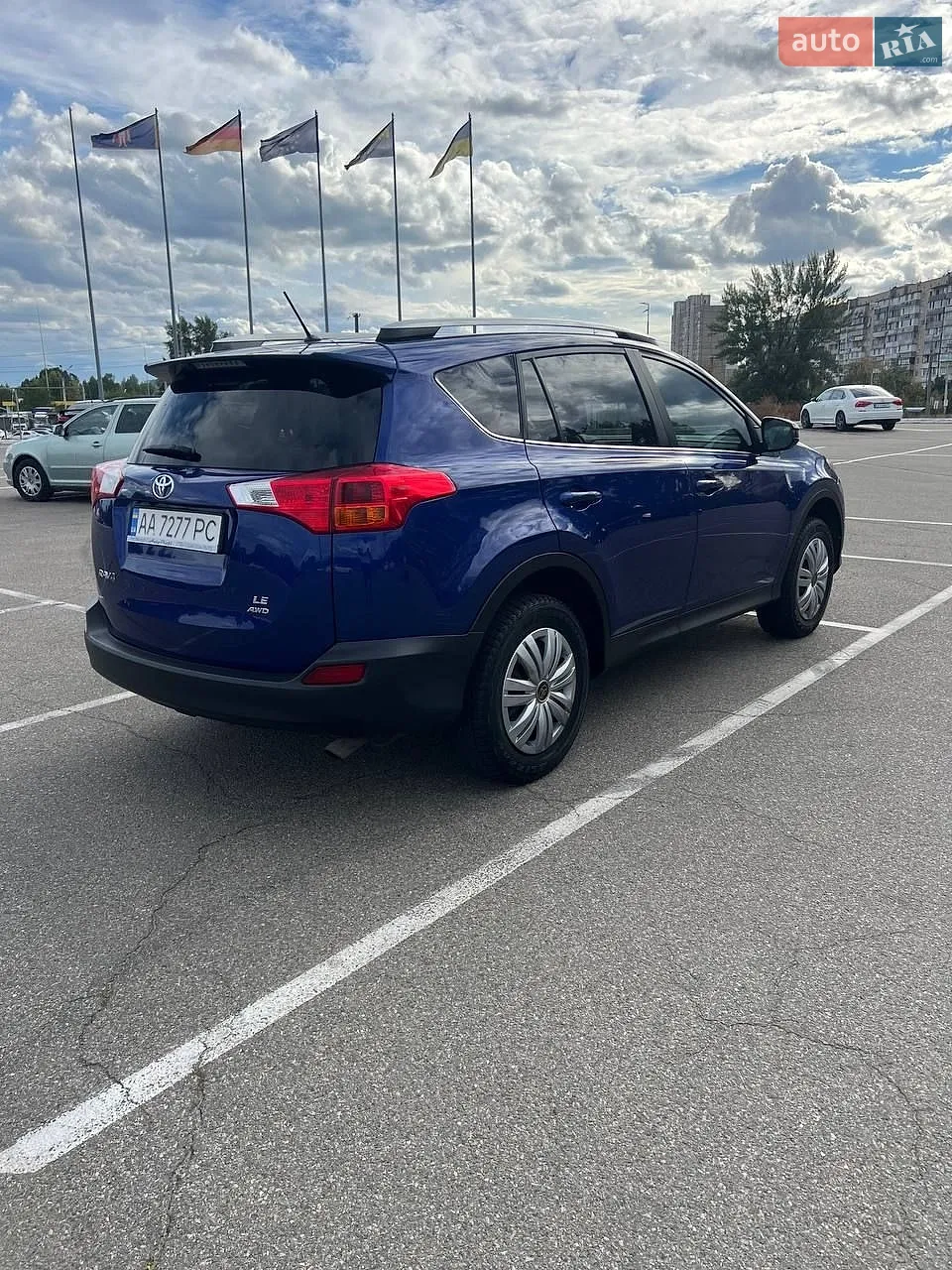 2015 Toyota RAV 4 - мініатюра 8