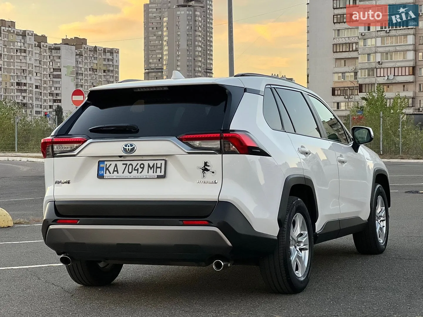2020 Toyota RAV 4 - мініатюра 8
