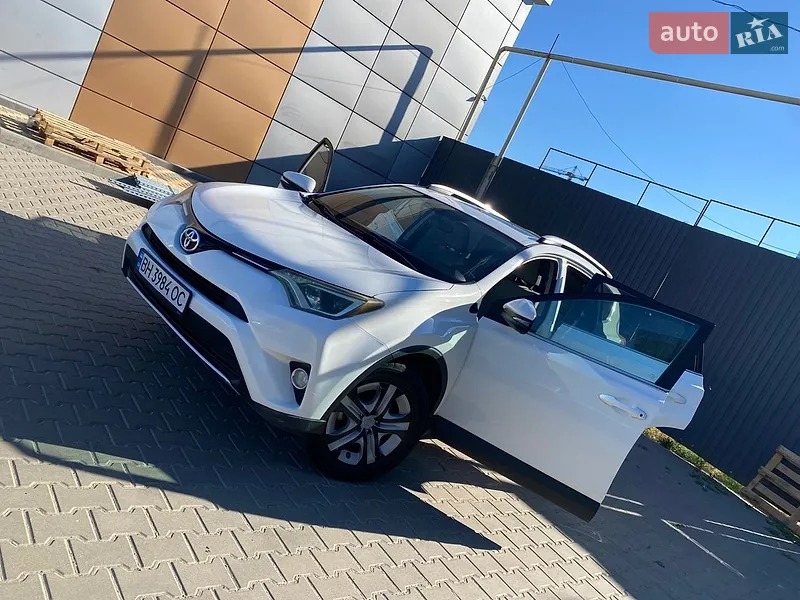 Toyota RAV4 2016