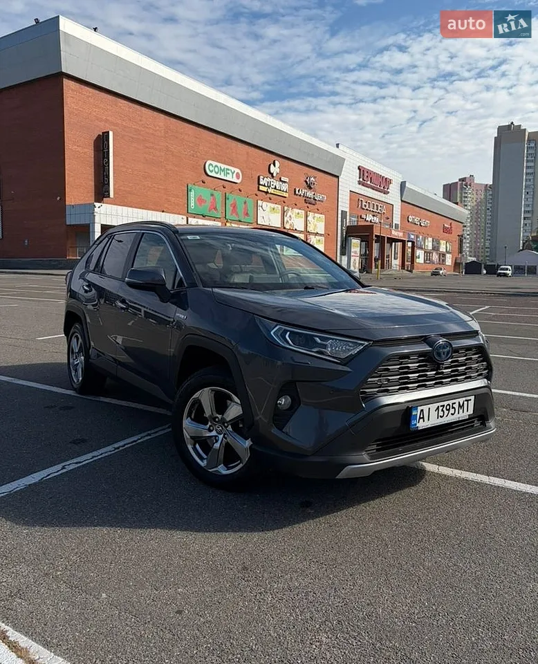Toyota RAV4 2021