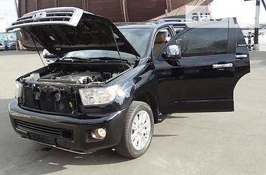 Внедорожник / Кроссовер Toyota Sequoia 2009 в Одессе