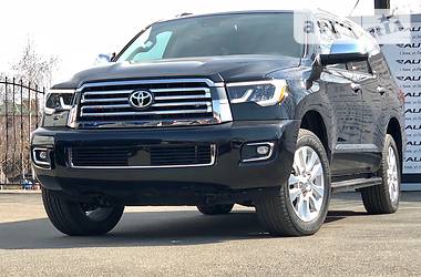 Внедорожник / Кроссовер Toyota Sequoia 2019 в Киеве