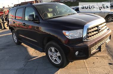 Toyota Sequoia 2012