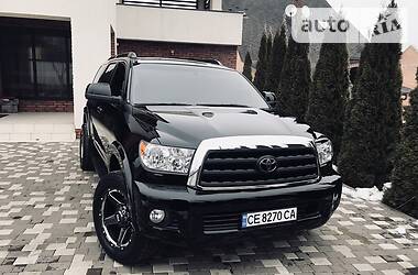 Внедорожник / Кроссовер Toyota Sequoia 2014 в 
