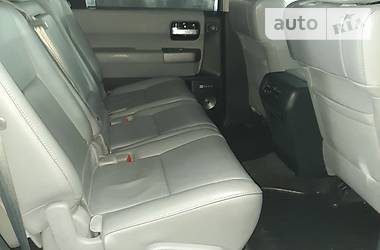 Внедорожник / Кроссовер Toyota Sequoia 2011 в Харькове