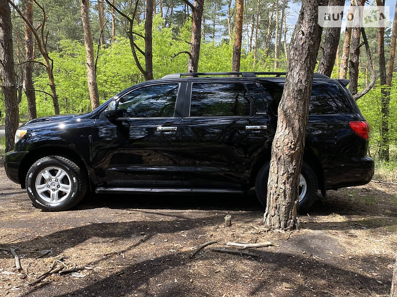 Позашляховик / Кросовер Toyota Sequoia 2009 в Києві