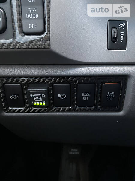 Позашляховик / Кросовер Toyota Sequoia 2008 в Києві фото 13 Позашляховик / Кросовер Toyota Sequoia 2008 в Києві